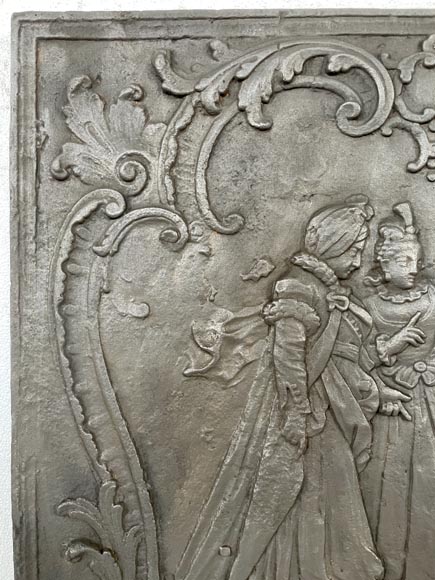 Plaque de cheminée de style Louis XV  Plaque de cheminée de style Louis XV