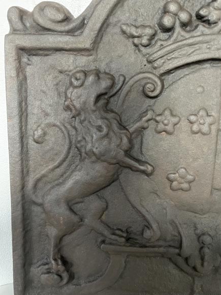 Plaques de cheminée aux armoiries d'alliance, XIXe siècle Plaques de cheminée aux armoiries d'alliance, XIXe siècle-1