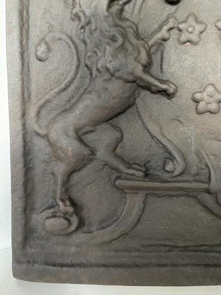 Plaques de cheminée aux armoiries d'alliance, XIXe siècle Plaques de cheminée aux armoiries d'alliance, XIXe siècle-4