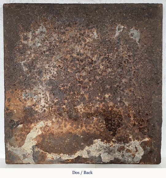 Plaque de cheminée en fonte de style Louis XVI au brûle parfum et aux sirènes Plaque de cheminée en fonte de style Louis XVI au brûle parfum et aux sirènes-7