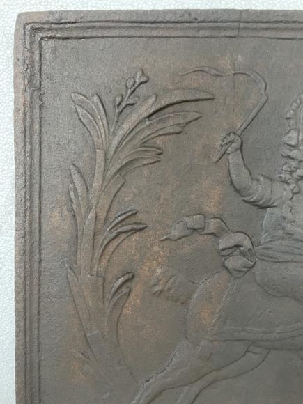 Plaque de cheminée ancienne au cavalier Plaque de cheminée ancienne au cavalier-2
