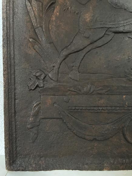 Plaque de cheminée ancienne au cavalier Plaque de cheminée ancienne au cavalier-5