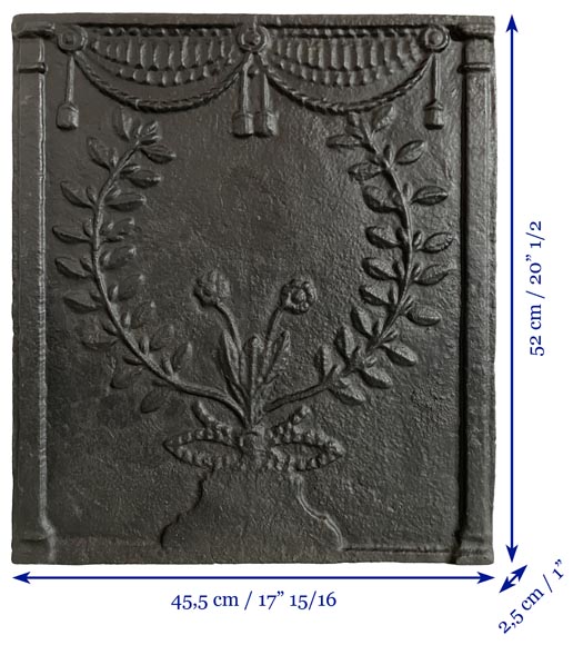 Petite plaque de cheminée en fonte, XIXe siècle Petite plaque de cheminée en fonte, XIXe siècle-8