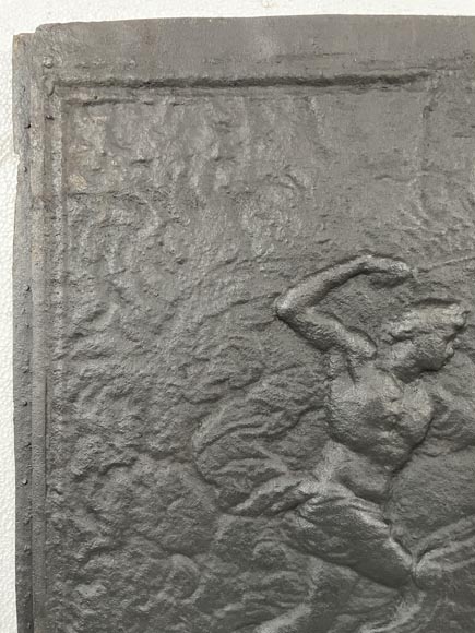 Plaque de cheminée décorée d’un char d’Apollon Plaque de cheminée décorée d’un char d’Apollon-3