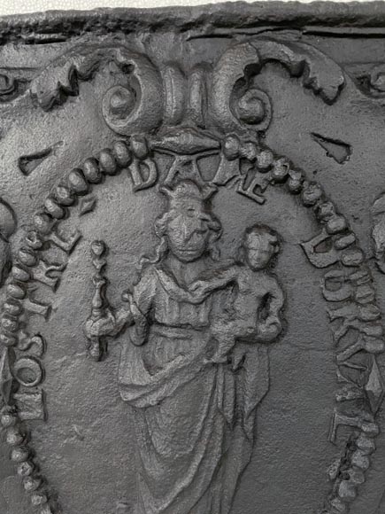 Plaque de cheminée  Plaque de cheminée