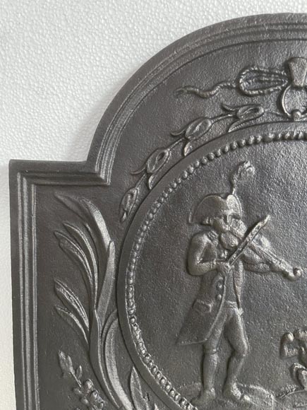 Plaque de cheminée de style Louis XVI  Plaque de cheminée de style Louis XVI