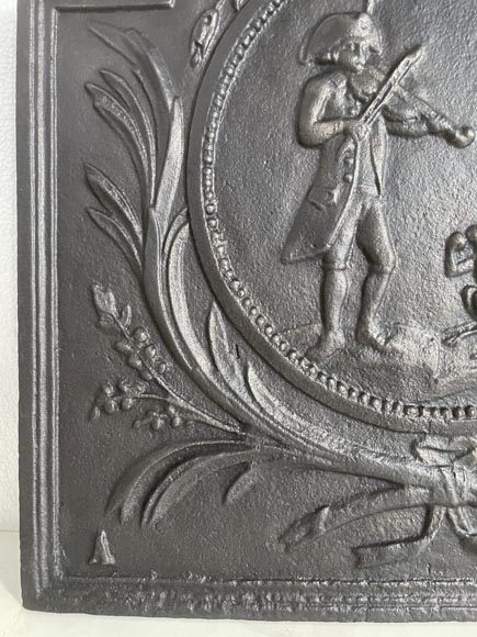 Plaque de cheminée de style Louis XVI  Plaque de cheminée de style Louis XVI