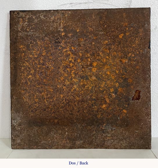 Petite plaque de cheminée ancienne de style Louis XVI, allégorie de l'Amour Petite plaque de cheminée ancienne de style Louis XVI, allégorie de l'Amour-6