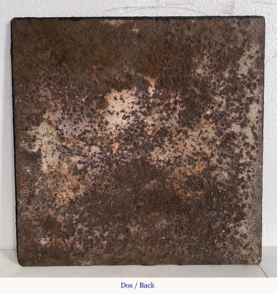 Petite plaque de cheminée ancienne de style Louis XVI, allégorie de l'Amour Petite plaque de cheminée ancienne de style Louis XVI, allégorie de l'Amour-6