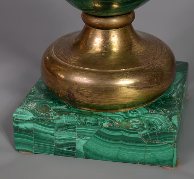Paire de vases en bronze doré et malachite, Russie, fin du XIXe siècle Paire de vases en bronze doré et malachite, Russie, fin du XIXe siècle-7