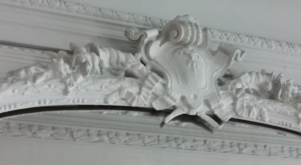 Grand trumeau de style Régence en bois et stuc peint, fin du XIXe siècle Grand trumeau de style Régence en bois et stuc peint, fin du XIXe siècle -2