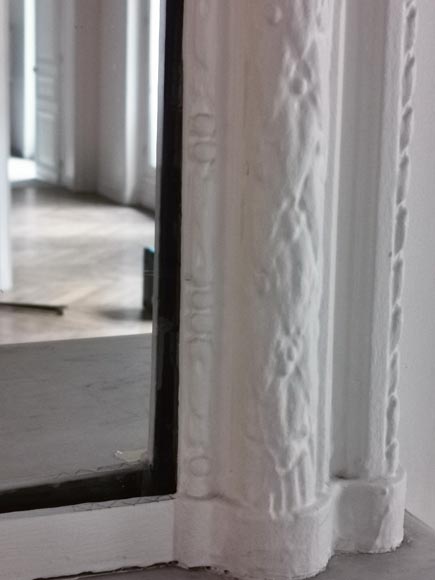 Grand trumeau de style Régence en bois et stuc peint, fin du XIXe siècle Grand trumeau de style Régence en bois et stuc peint, fin du XIXe siècle -5