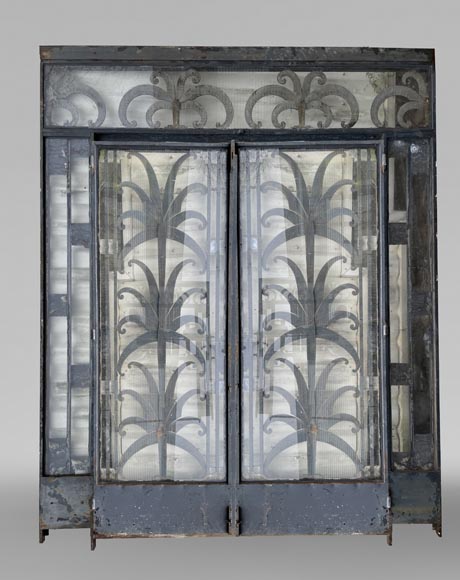 Armand Albert RATEAU (création) Baguès FRÈRES (exécution) double-porte Art déco en fer forgé polychrome au décor de palmiers, après 1925 Armand Albert RATEAU (création) Baguès FRÈRES (exécution) double-porte Art déco en fer forgé polychrome au décor de palmiers, après 1925-6