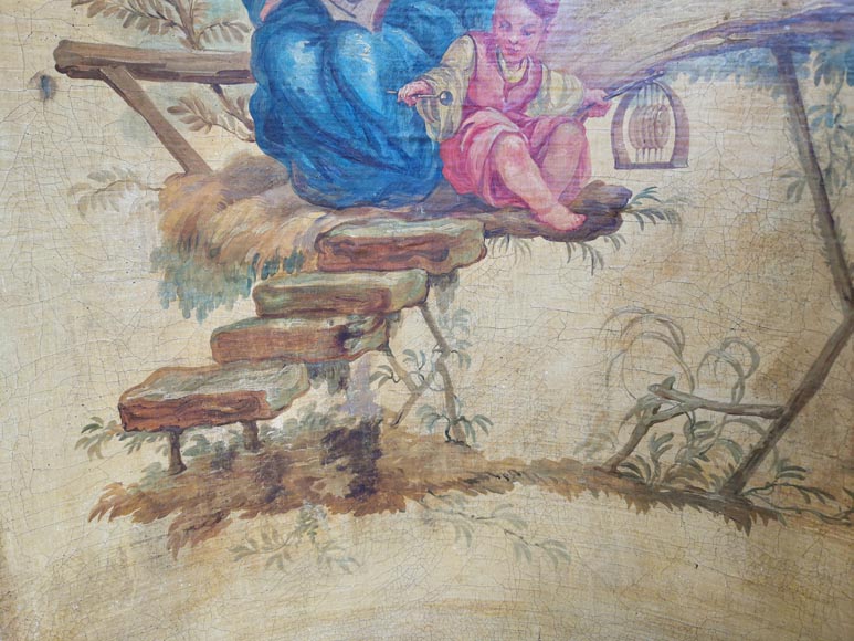 Ensemble de trois panneaux peints galbés au décor de chinoiseries Ensemble de trois panneaux peints galbés au décor de chinoiseries-12