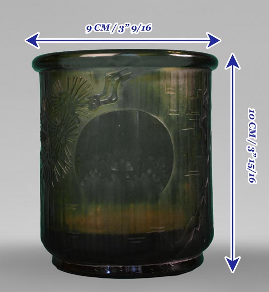 Émile GALLÉ pour L'ESCALIER DE CRISTAL, Petit vase tubulaire japonisant en verre ambré Émile GALLÉ pour L'ESCALIER DE CRISTAL, Petit vase tubulaire japonisant en verre ambré-7