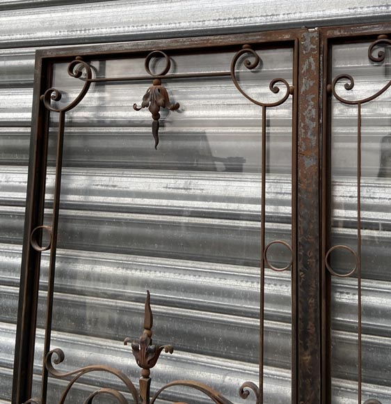 Double grille de porte en fonte de fer, fin du XIXe siècle Double grille de porte en fonte de fer, fin du XIXe siècle-3