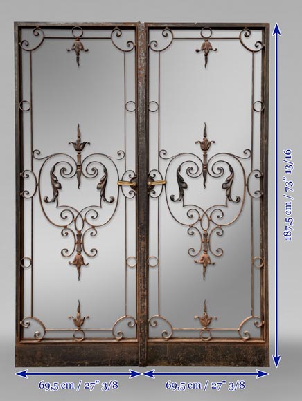 Double grille de porte en fonte de fer, fin du XIXe siècle Double grille de porte en fonte de fer, fin du XIXe siècle-11