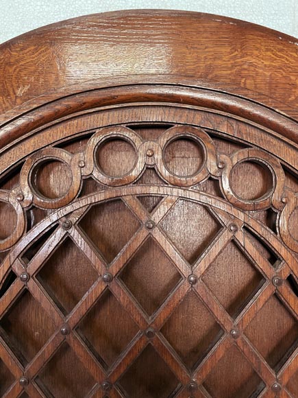 Porte d'entrée en chêne au décor ajouré et sommet cintré Porte d'entrée en chêne au décor ajouré et sommet cintré-3