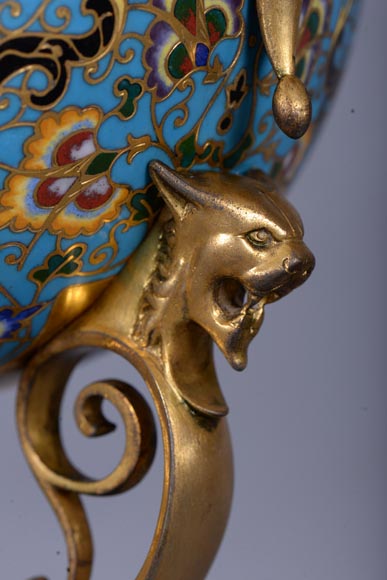 Louis - Constant SEVIN et Ferdinand BARBEDIENNE - Belle paire de vases d'ornement en bronze et émail cloisonné, vers 1862 Louis - Constant SEVIN et Ferdinand BARBEDIENNE - Belle paire de vases d'ornement en bronze et émail cloisonné, vers 1862-13