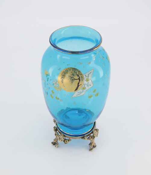 CRISTALLERIE DE BACCARAT et Eugène ROUSSEAU (modèle de), Paire de vases « Clair de Lune » en cristal bleu et monture en bronze doré, vers 1875-1890 CRISTALLERIE DE BACCARAT et Eugène ROUSSEAU (modèle de), Paire de vases « Clair de Lune » en cristal bleu et monture en bronze doré, vers 1875-1890-5