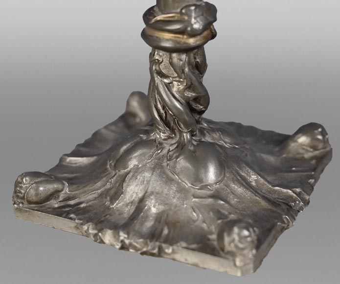 Jules BRATEAU, horloge à quatre faces sur un haut pied carré Jules BRATEAU, horloge à quatre faces sur un haut pied carré-11