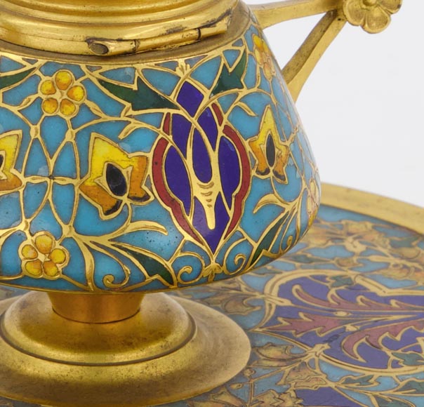 F. BARBEDIENNE - Petit encrier en bronze à décor de cloisonné F. BARBEDIENNE - Petit encrier en bronze à décor de cloisonné-6