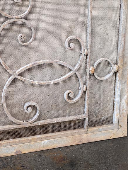 Paire de cache-radiateurs en fer forgé aux L entrelacés Paire de cache-radiateurs en fer forgé aux L entrelacés-8