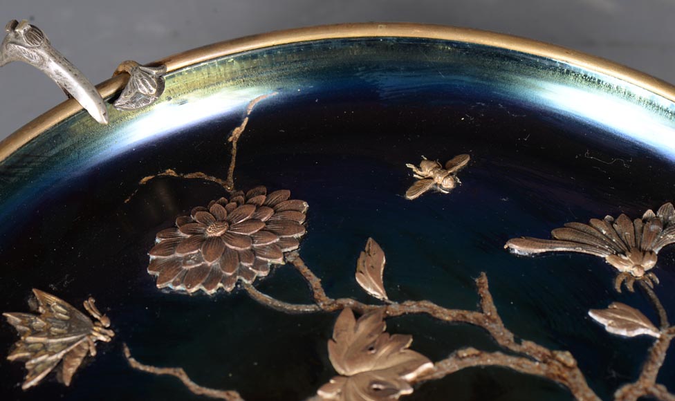 Maison GIROUX et Ferdinand DUVINAGE - Exceptionnelle et rare coupe aux échassiers en verre irisé et décor de galvanoplastie, vers 1870-1880 Maison GIROUX et Ferdinand DUVINAGE - Exceptionnelle et rare coupe aux échassiers en verre irisé et décor de galvanoplastie, vers 1870-1880-4