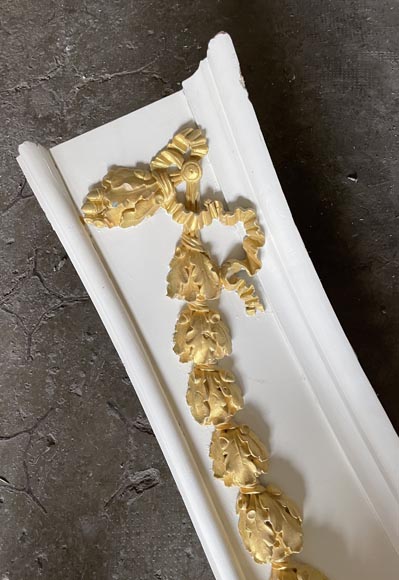 Série de pilastres ioniques en bois sculpté peint Série de pilastres ioniques en bois sculpté peint-15