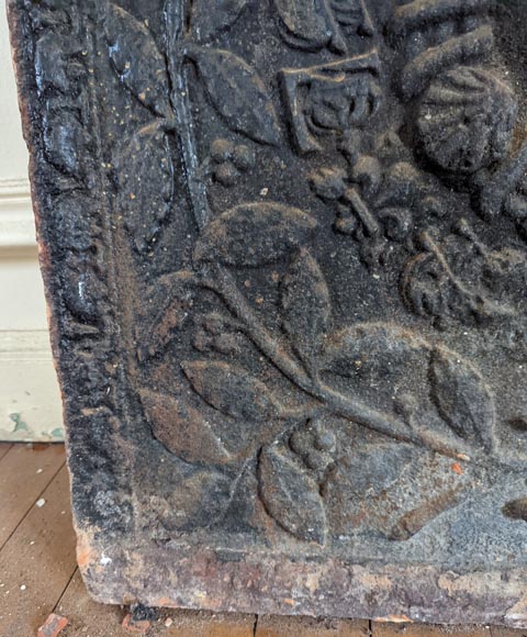 Belle plaque de cheminée aux armes de France Belle plaque de cheminée aux armes de France-5