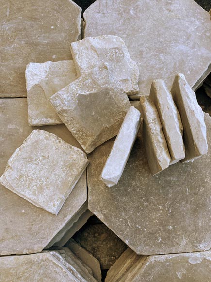 Petite pièce de sol à cabochons en pierre Petite pièce de sol à cabochons en pierre-3