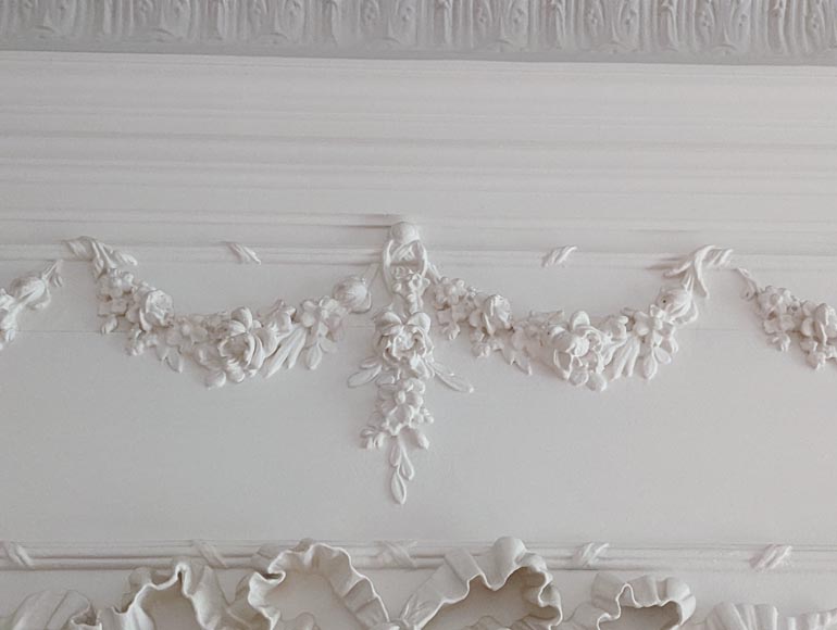 Trumeau de style Louis XVI à la guirlande de fleurs Trumeau de style Louis XVI à la guirlande de fleurs-2