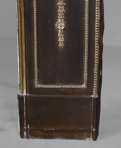 Intérieur de cheminée aux médaillons dans l'esprit de la porcelaine de Wedgwood Intérieur de cheminée aux médaillons dans l'esprit de la porcelaine de Wedgwood-9