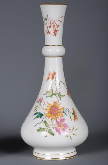 Manufacture de Sèvres - Paire de vases modèle Delhi au décor floral polychrome, 1875 Manufacture de Sèvres - Paire de vases modèle Delhi au décor floral polychrome, 1875-4