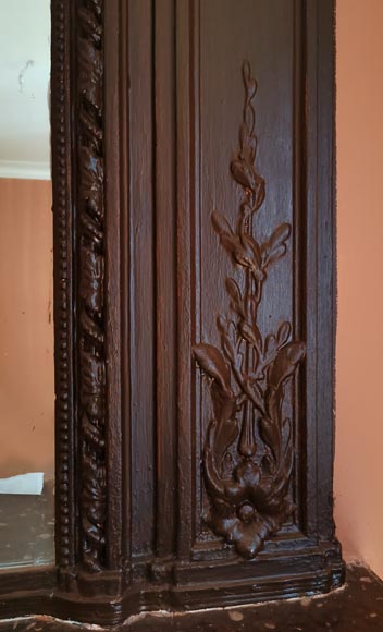 Trumeau de style Napoléon III au cartouche en bois et stuc peints en marron Trumeau de style Napoléon III au cartouche en bois et stuc peints en marron-4