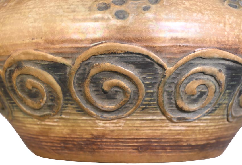 Eduard Stellmacher (attribué à) pour Amphora, Vase à la chouette en faïence, fin des années 1890 Eduard Stellmacher (attribué à) pour Amphora, Vase à la chouette en faïence, fin des années 1890-7