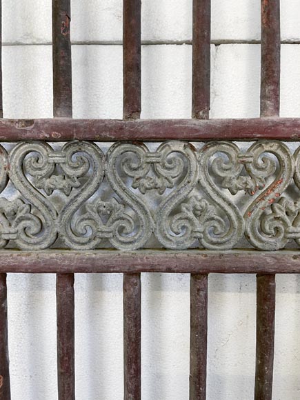 Façade de boucherie XIXe siècle en fonte et fer Façade de boucherie XIXe siècle en fonte et fer-11