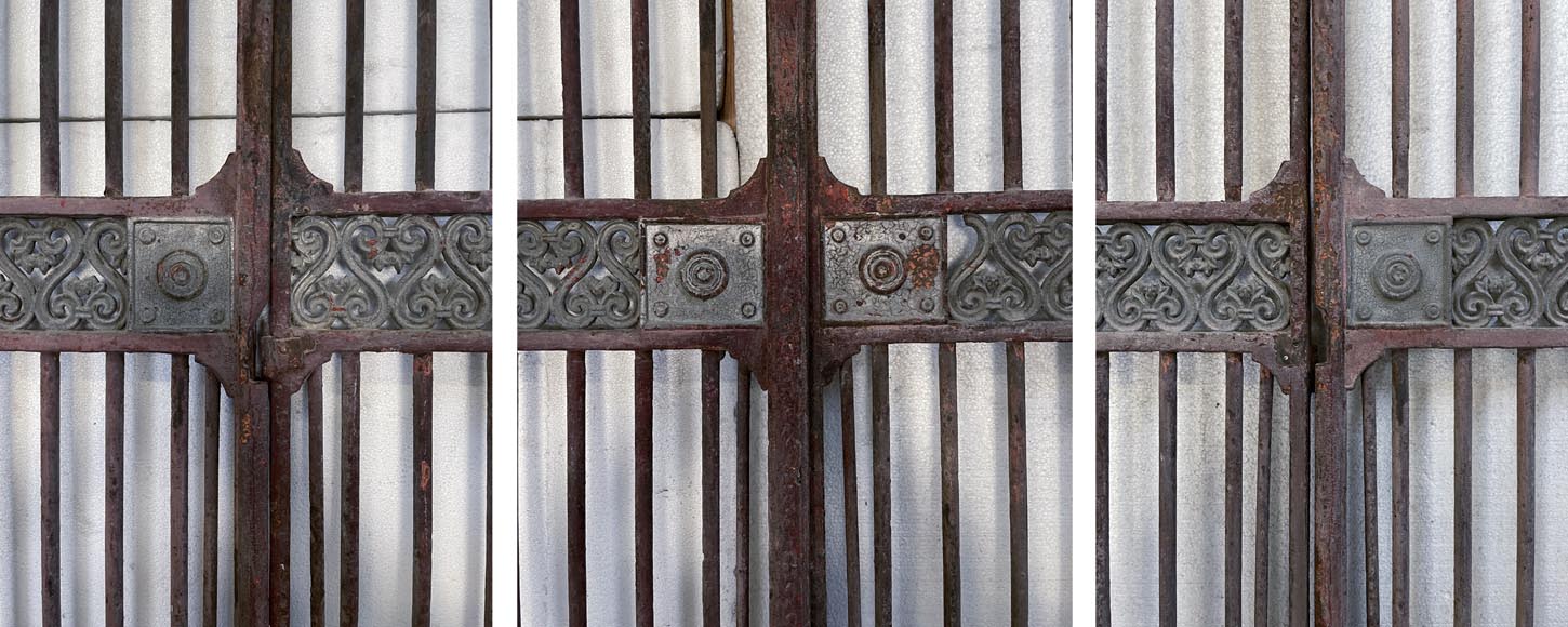 Façade de boucherie XIXe siècle en fonte et fer Façade de boucherie XIXe siècle en fonte et fer-12