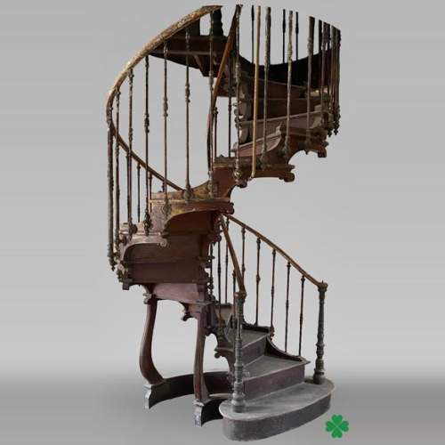 Escalier en colimaçon à noyau creu