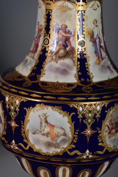 Paire de girandoles en bronze et porcelaine de Sèvres Paire de girandoles en bronze et porcelaine de Sèvres-8