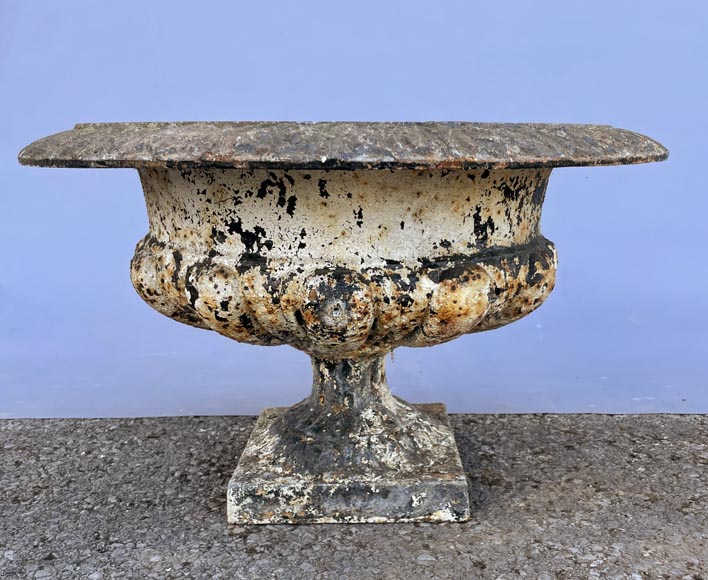 Paire de vases de jardin en fonte Paire de vases de jardin en fonte-3