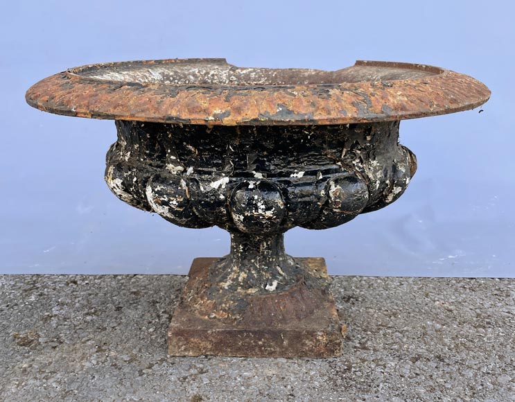 Paire de vases de jardin en fonte Paire de vases de jardin en fonte-6