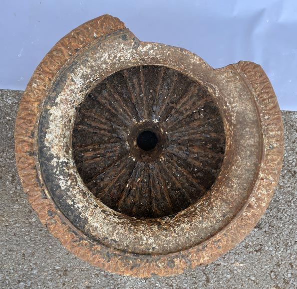 Paire de vases de jardin en fonte Paire de vases de jardin en fonte-9