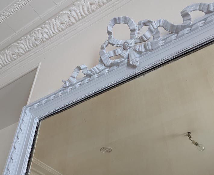 Petit trumeau de style Louis XVI au décor de ruban ajouré Petit trumeau de style Louis XVI au décor de ruban ajouré-2