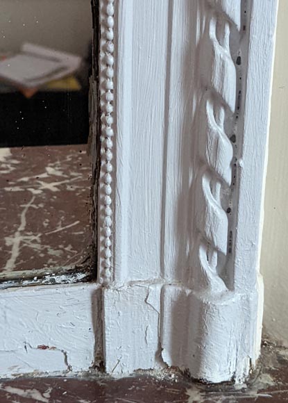 Petit trumeau de style Louis XVI au décor de ruban ajouré Petit trumeau de style Louis XVI au décor de ruban ajouré-5