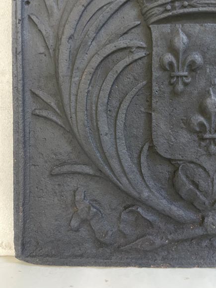 Plaque de cheminée ancinne aux armes de France Plaque de cheminée ancinne aux armes de France-5
