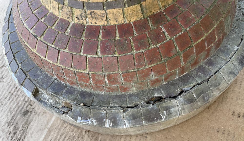 Quatre vases de jardin en mosaïque Quatre vases de jardin en mosaïque-11