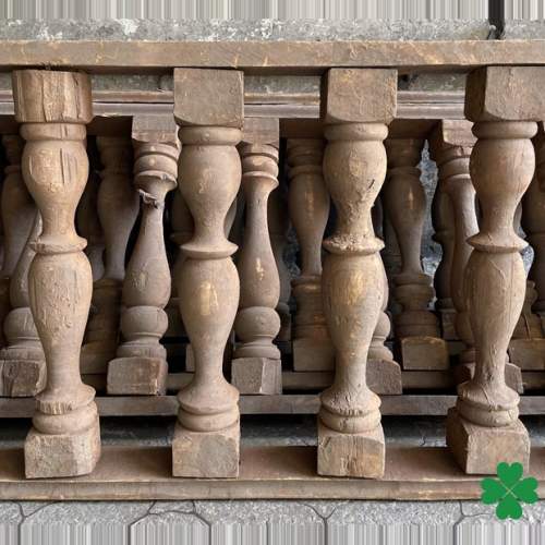 Important ensemble de rambardes en bois provenant d'Égypte