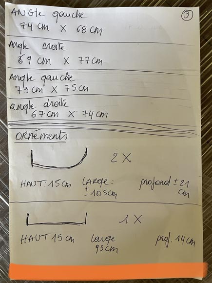 Ensemble d'éléments décoratifs de façade de magasin Ensemble d'éléments décoratifs de façade de magasin-25