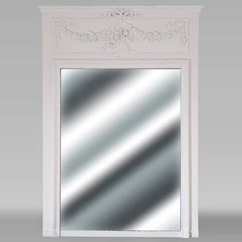 Trumeau de style Louis XVI à décor de panier fleuri